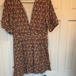 Brown Paisley V-Neck Mini Dress with Ruffle Hem